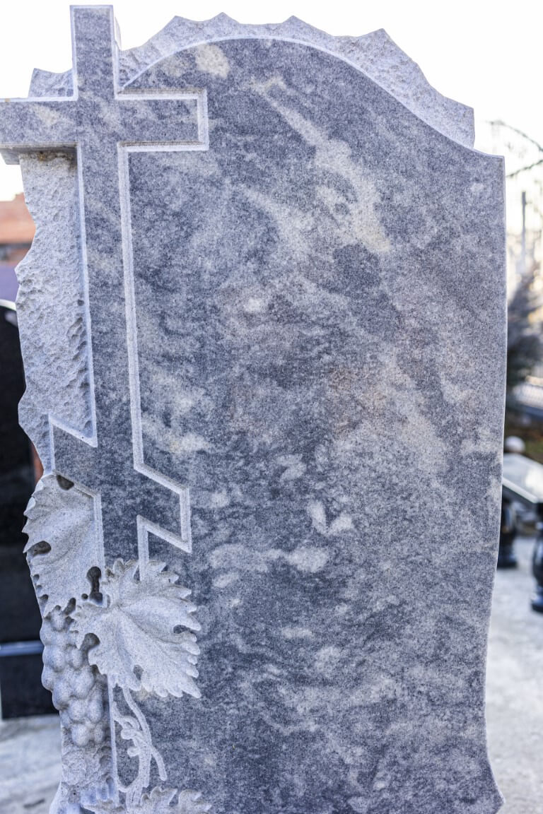 Крест из камня